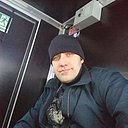 Знакомства: Илья, 37 лет, Нижневартовск