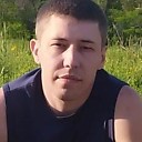 Знакомства: Максим, 33 года, Солнечнодольск