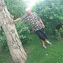 Знакомства: Олег, 47 лет, Макинск