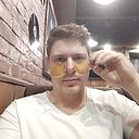 Знакомства: Евгений, 32 года, Днепр