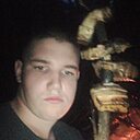 Знакомства: Илья, 22 года, Саяногорск