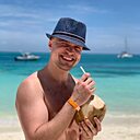 Знакомства: Олександр, 36 лет, Винница