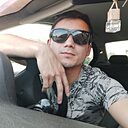 Знакомства: Макс, 29 лет, Тюмень